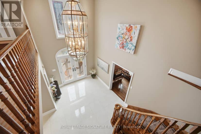 4594 Badminton Drive — photo 19 of 40