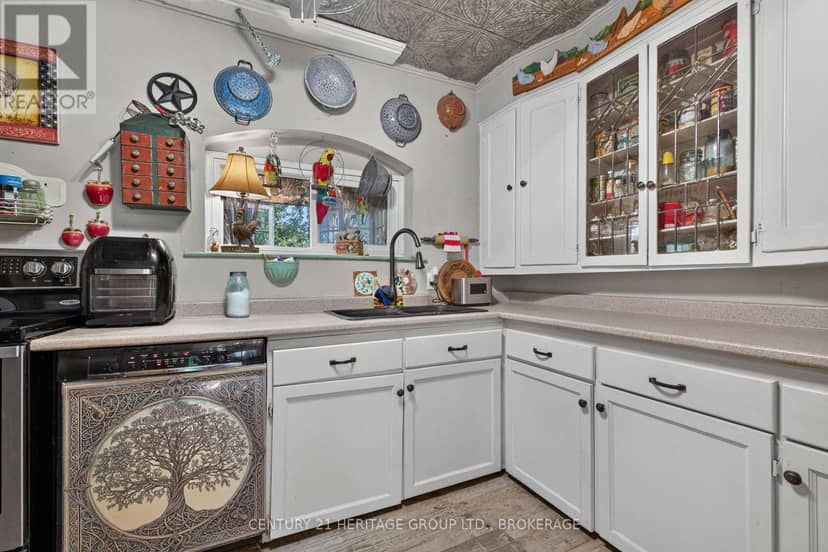 438 Main Street — photo 13 of 40
