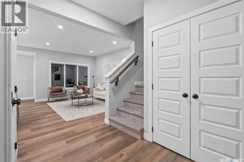 555 Cockcroft COURT — photo 3 of 30