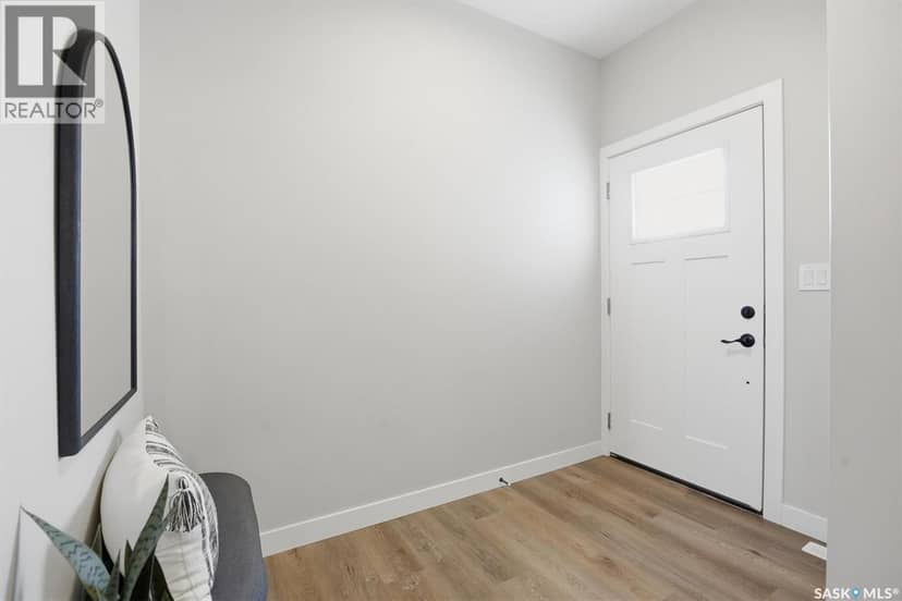 563 Cockcroft COURT — photo 11 of 37