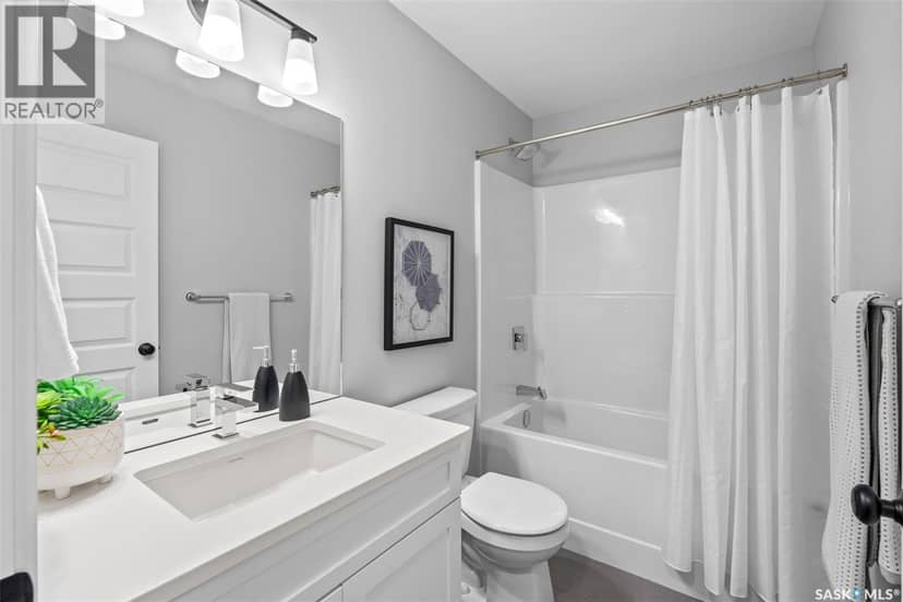 535 Traeger MANOR — photo 24 of 30