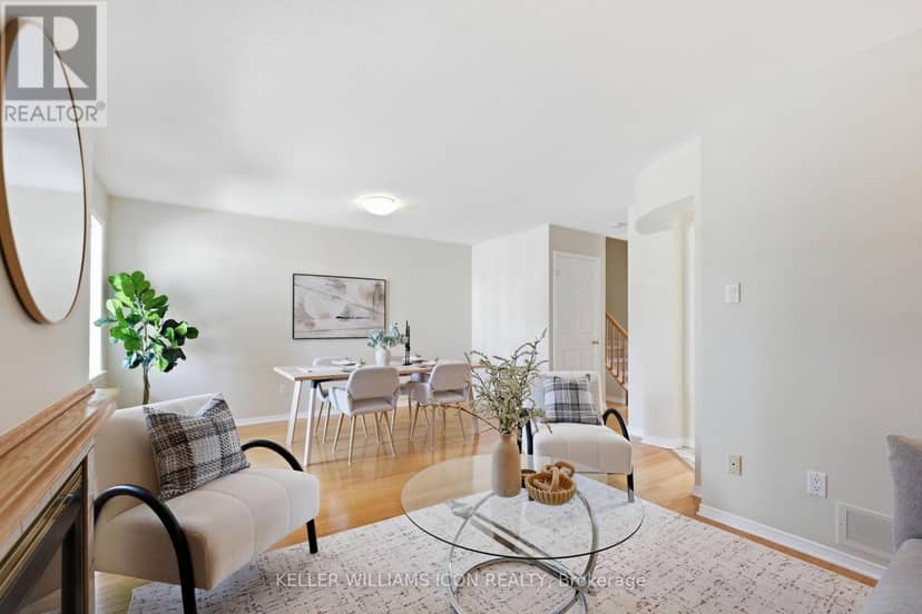 43 Thornbury Crescent — photo 16 of 36