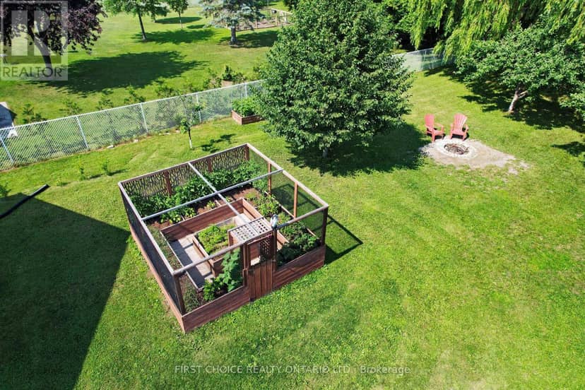 5857 Trudeau Avenue — photo 16 of 40