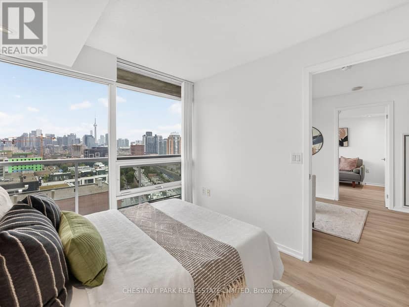2111E - 36 Lisgar Street — photo 13 of 25