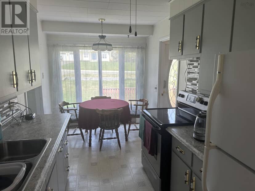346 Grandique Ferry Road — photo 4 of 23