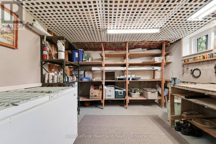 138 Victoria Terrace — photo 33 of 40