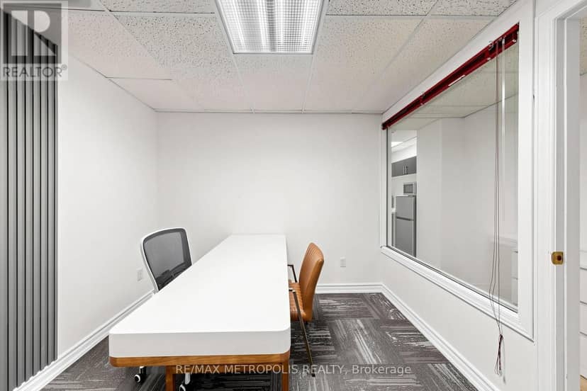 742 Dufferin Street — photo 33 of 40