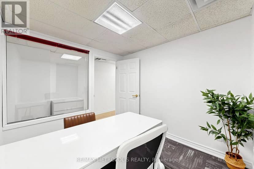 742 Dufferin Street — photo 34 of 40