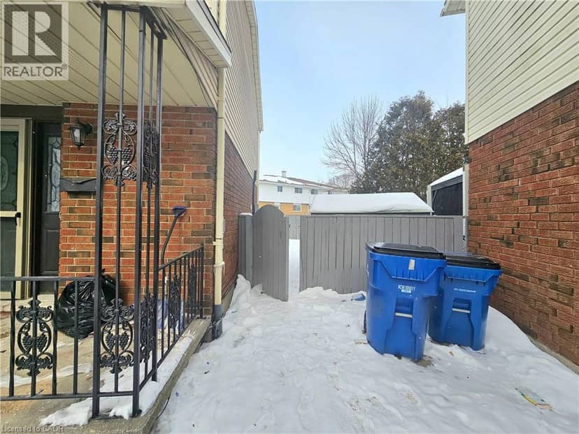 92 COPPERFIELD Crescent — photo 24 of 25