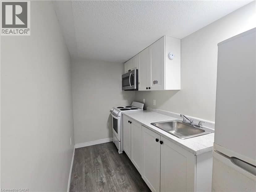 92 COPPERFIELD Crescent — photo 19 of 25