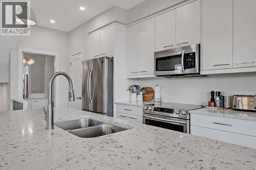 2, 1936 25A Street SW, Calgary, photo 8