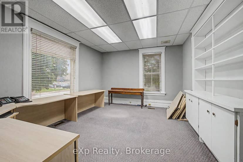 22 Harvey Street — photo 10 of 33