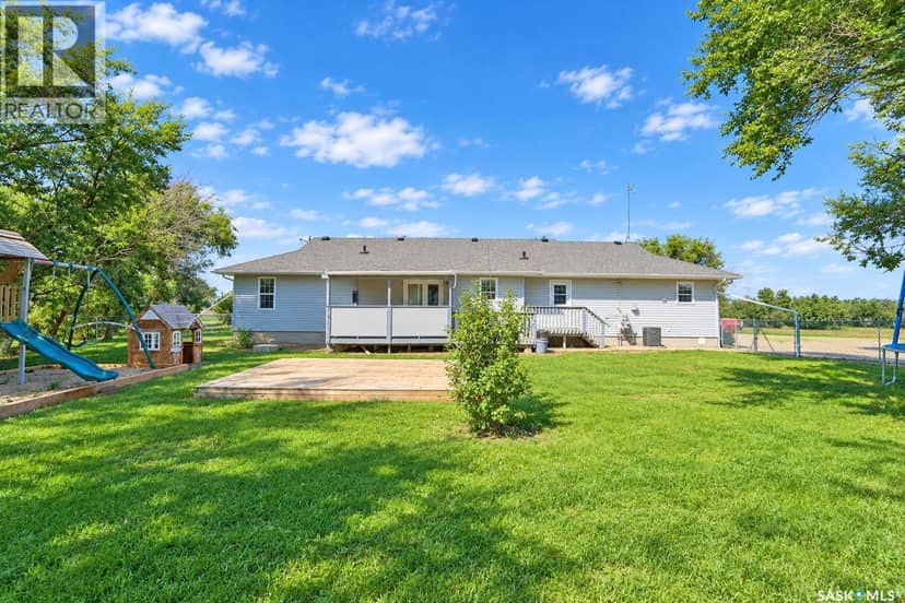 Prairie View Estate — photo 10 of 40