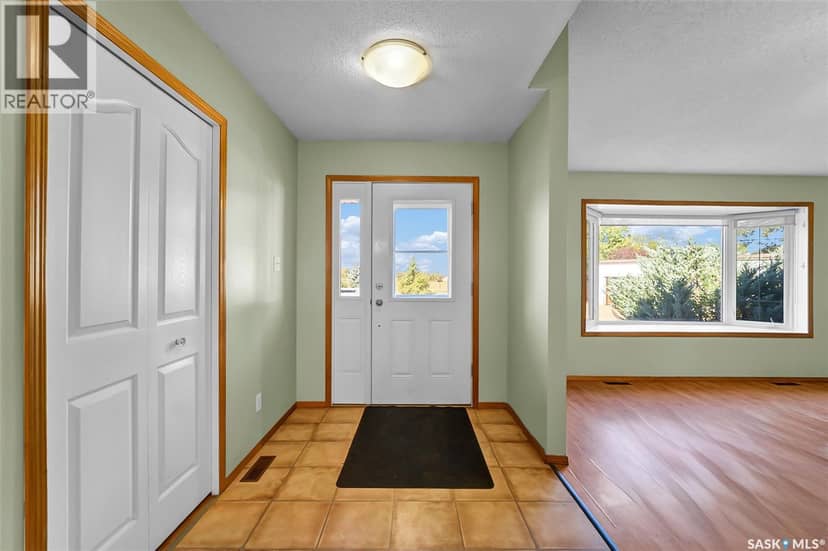 Prairie View Estate — photo 18 of 40