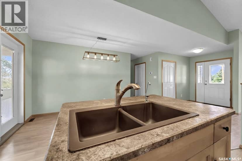 Prairie View Estate — photo 29 of 40