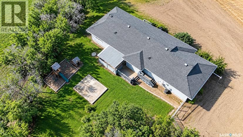 Prairie View Estate — photo 9 of 40
