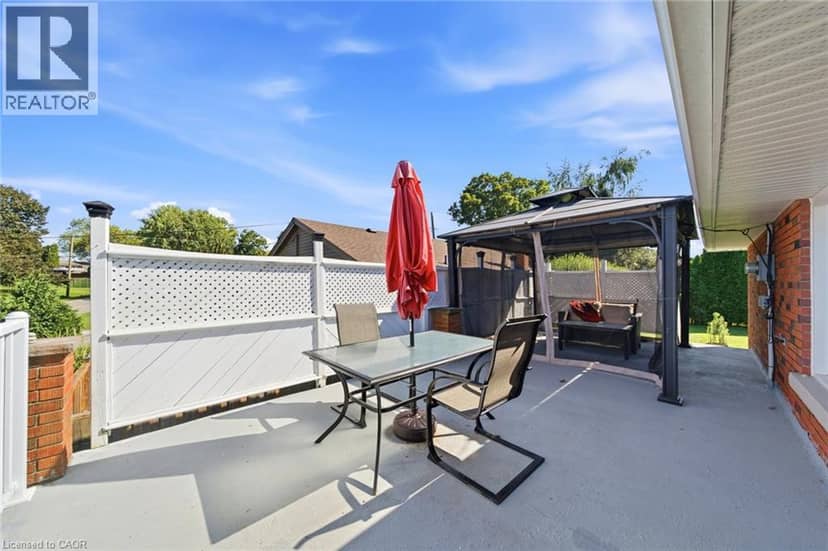 13 LAKESIDE Drive — photo 9 of 40