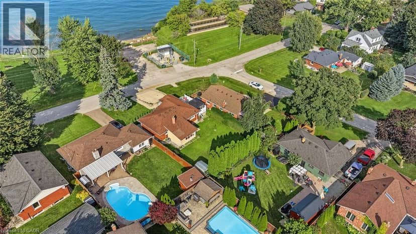 13 LAKESIDE Drive — photo 38 of 40