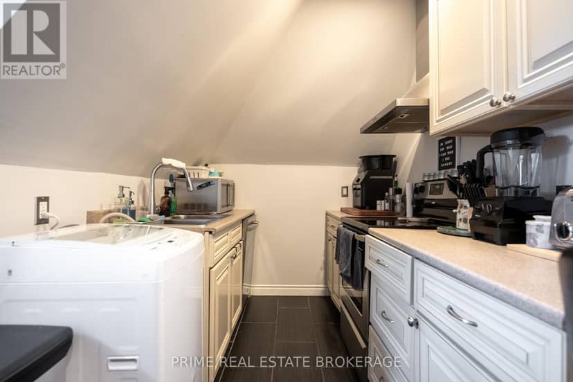 500-502 Colborne Street, London East, photo 8