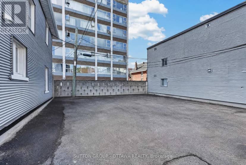 438 Lewis Street — photo 3 of 37