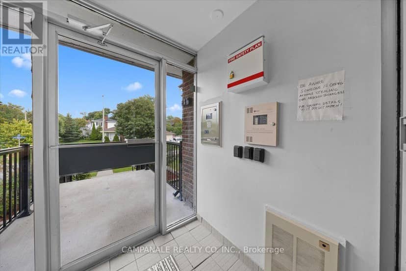 2176 Blossom Drive, Ottawa, photo 3