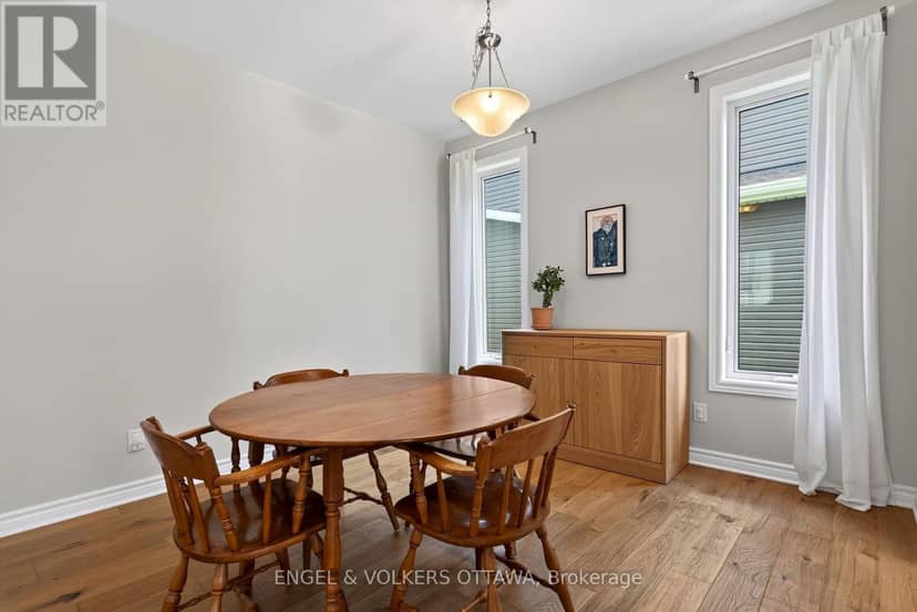 920 Lucerne Drive — photo 10 of 40