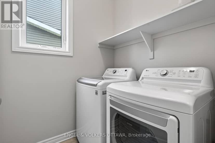 920 Lucerne Drive — photo 7 of 40