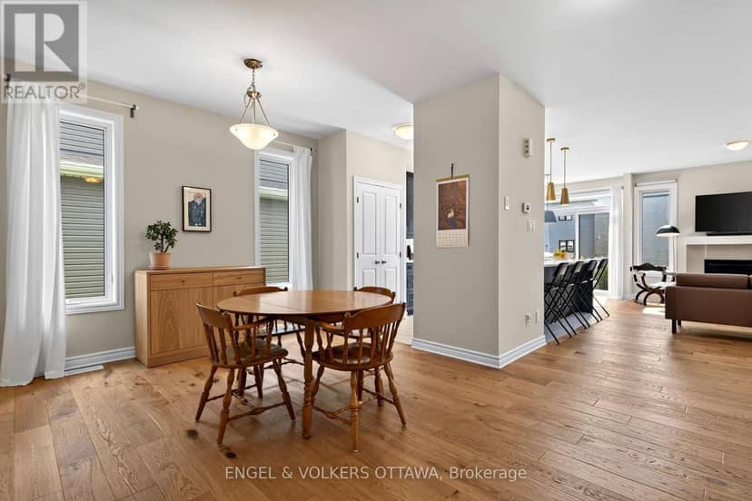 920 Lucerne Drive — photo 8 of 40