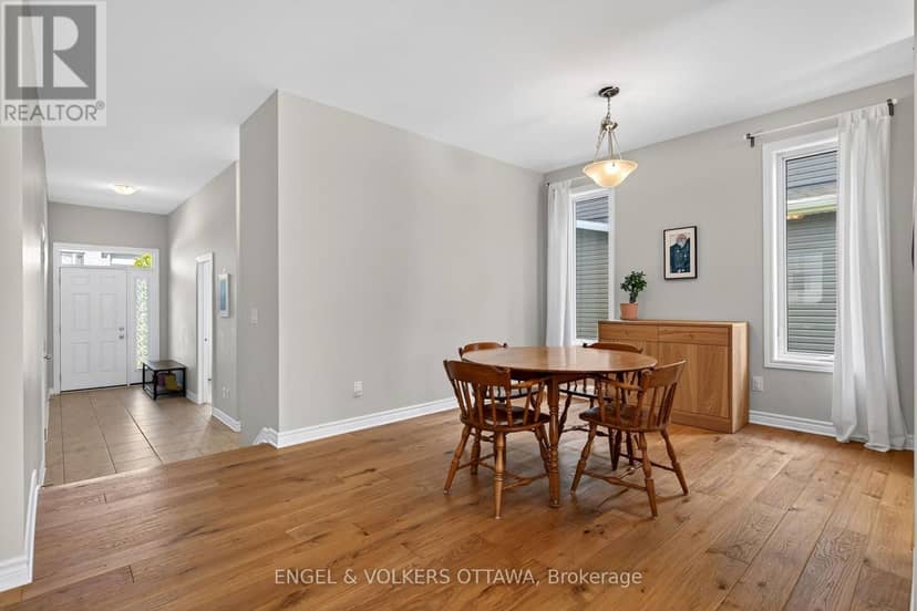 920 Lucerne Drive — photo 9 of 40