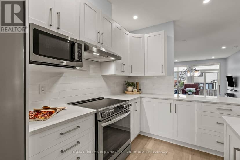 56 Kayenta Street — photo 13 of 37