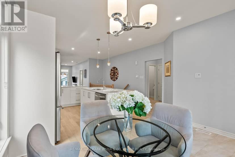 56 Kayenta Street — photo 9 of 37