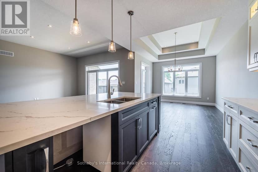 77 Cedar Street, Brant, photo 4