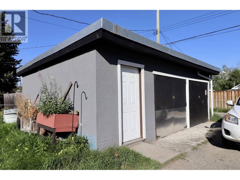 772-774 EWERT STREET, Prince George, photo 2