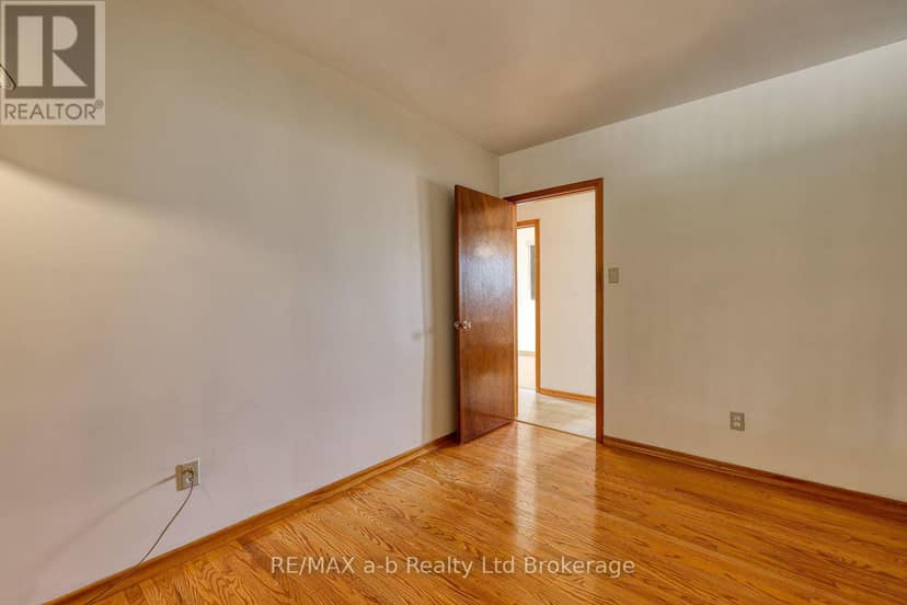 26 Glenn Avenue — photo 30 of 40