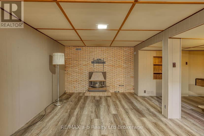 26 Glenn Avenue — photo 35 of 40