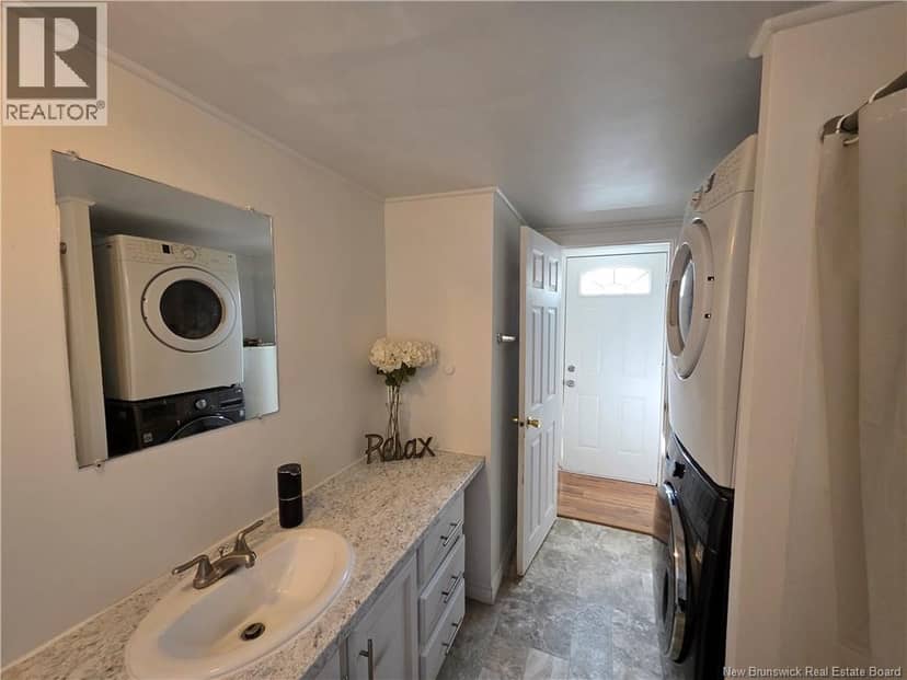 34 Leafwood Crescent — photo 15 of 23