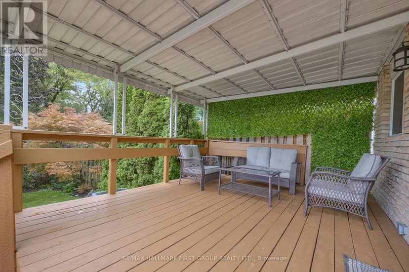 963 Renfrew Court — photo 23 of 31