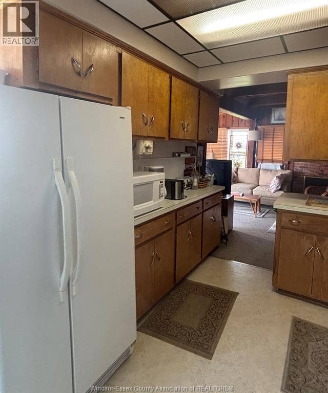 680 Point Pelee Drive — photo 5 of 24