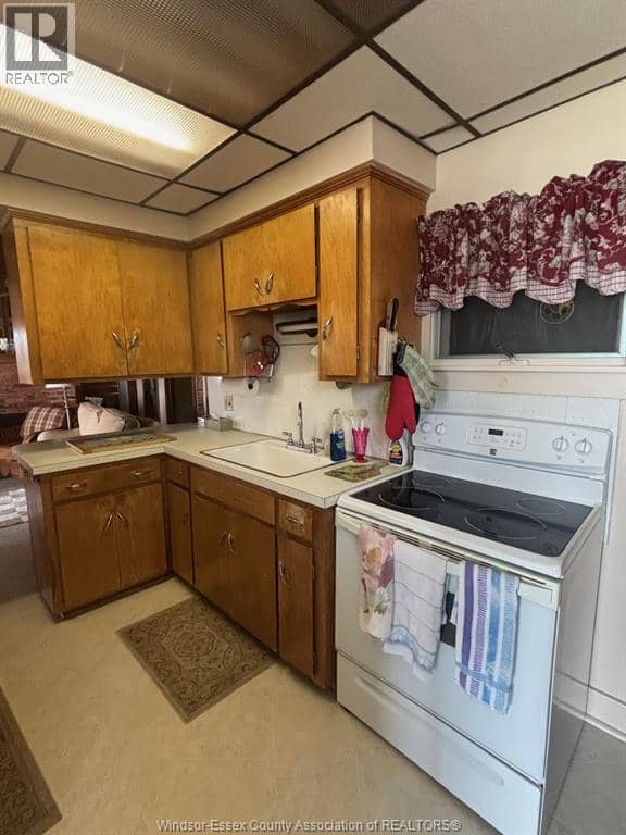 680 Point Pelee Drive — photo 6 of 24