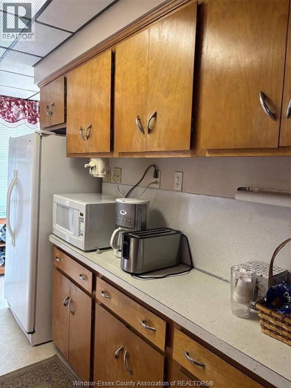 680 Point Pelee Drive — photo 7 of 24