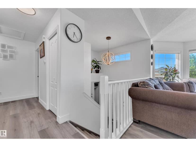 916 Jordan Cr NW — photo 15 of 40