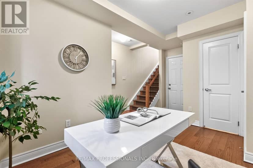 80 Furrow Lane, Toronto, photo 7