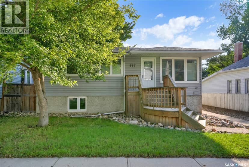 877 Elgin AVENUE — photo 2 of 40