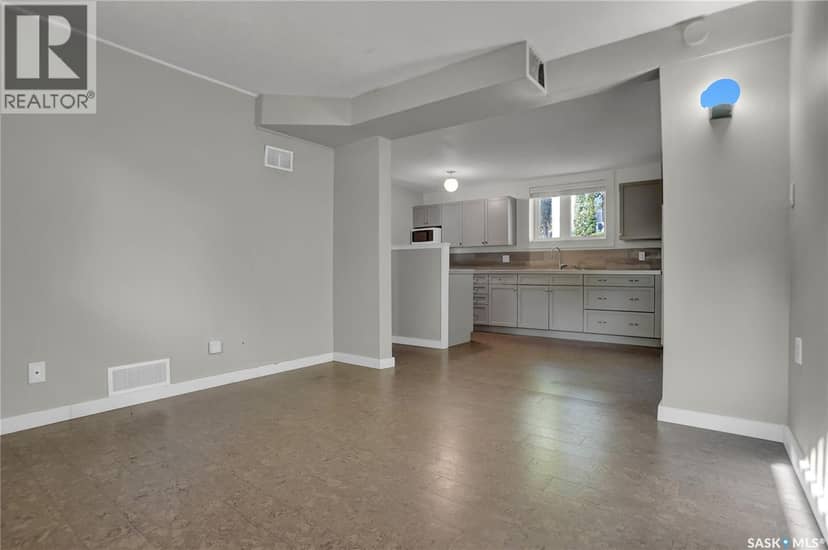 877 Elgin AVENUE — photo 34 of 40