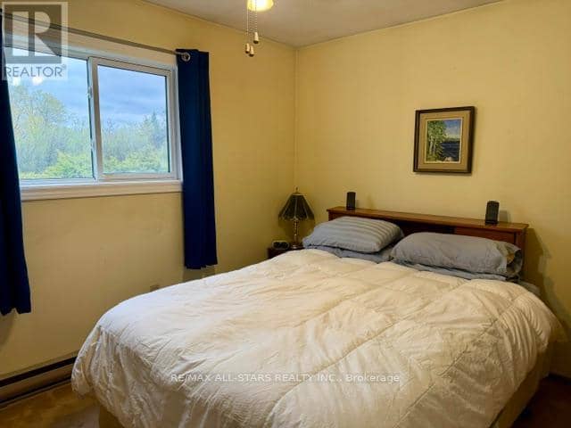 16 Dunn Street — photo 15 of 30