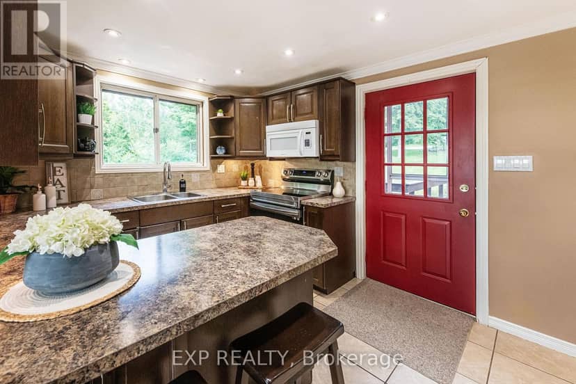 637166 Prince Of Wales Road — photo 19 of 40