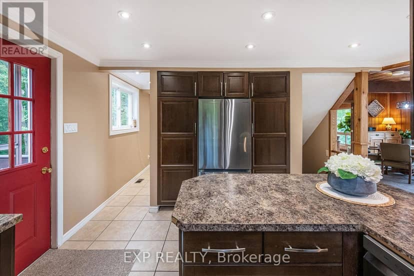 637166 Prince Of Wales Road — photo 20 of 40