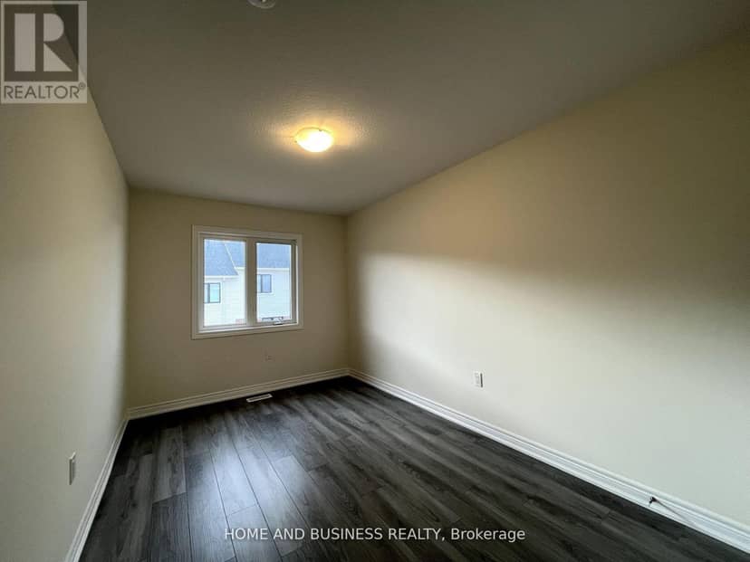 17 - 30 Mia Drive — photo 10 of 15