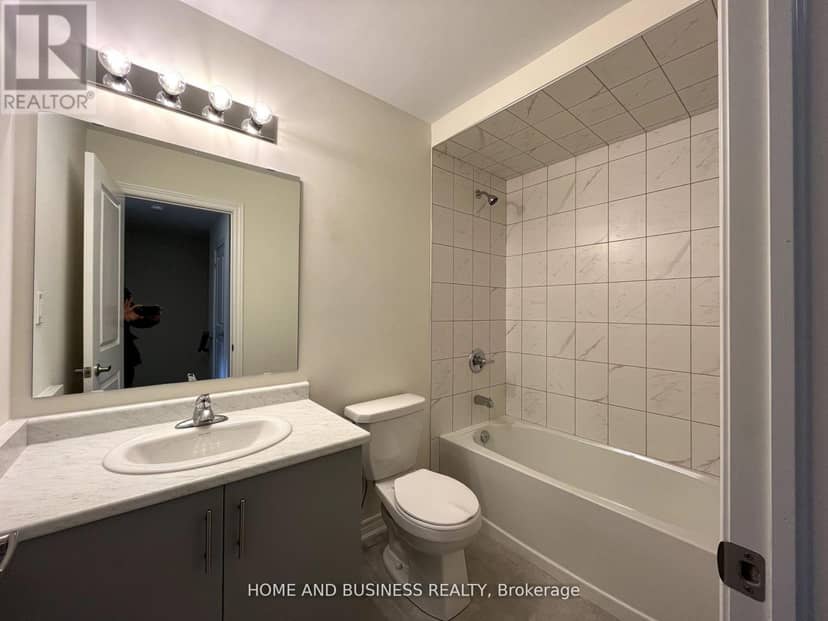 17 - 30 Mia Drive — photo 11 of 15