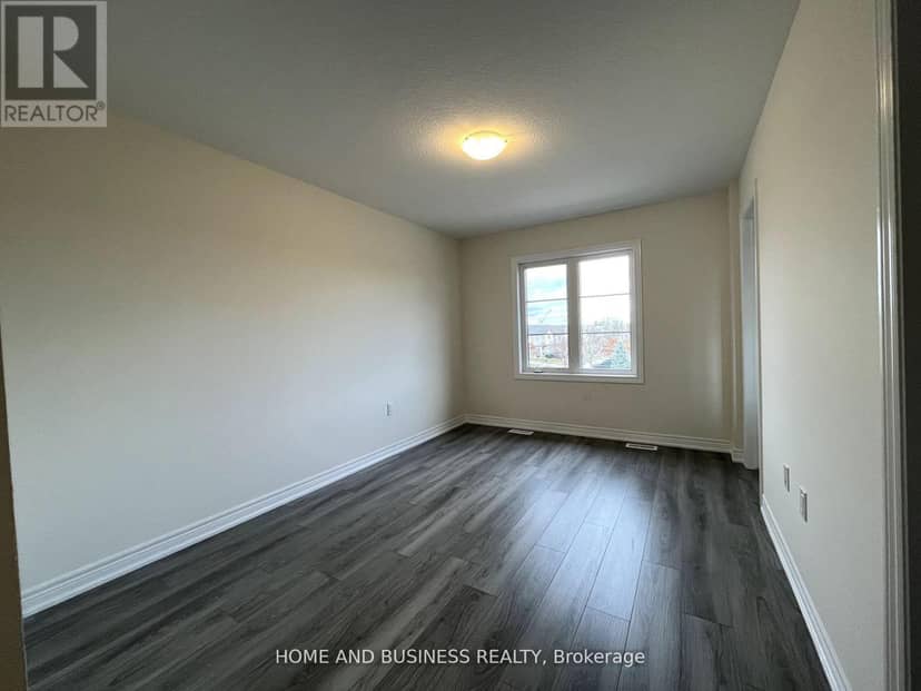 17 - 30 Mia Drive — photo 12 of 15
